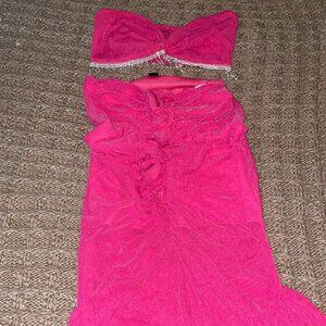 Medium two-piece skirl and tube top set